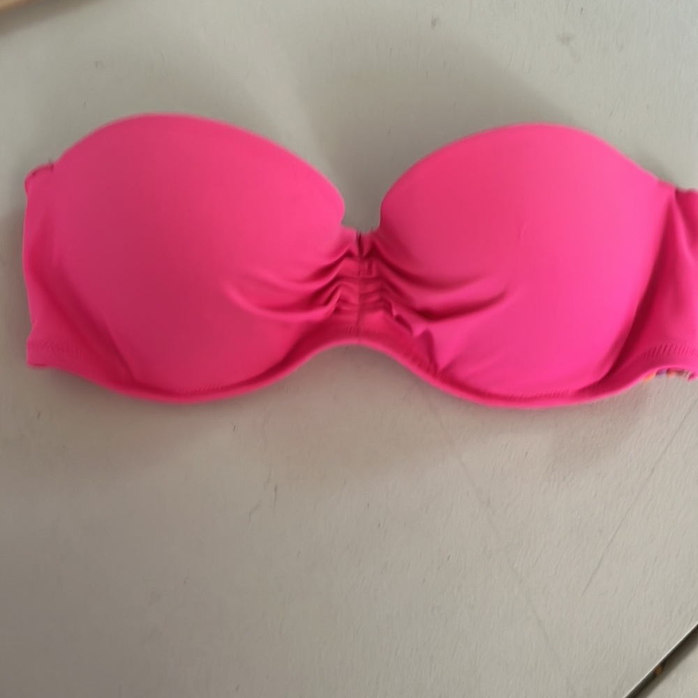 Victoria Secret 34C pink strapless push up bikini top